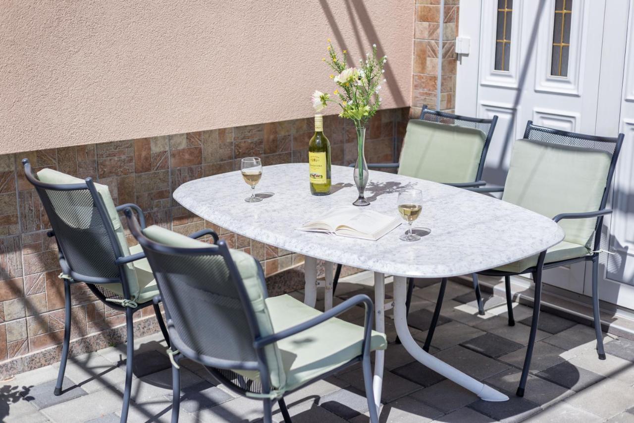 Apartments Valentino Vodice Zewnętrze zdjęcie
